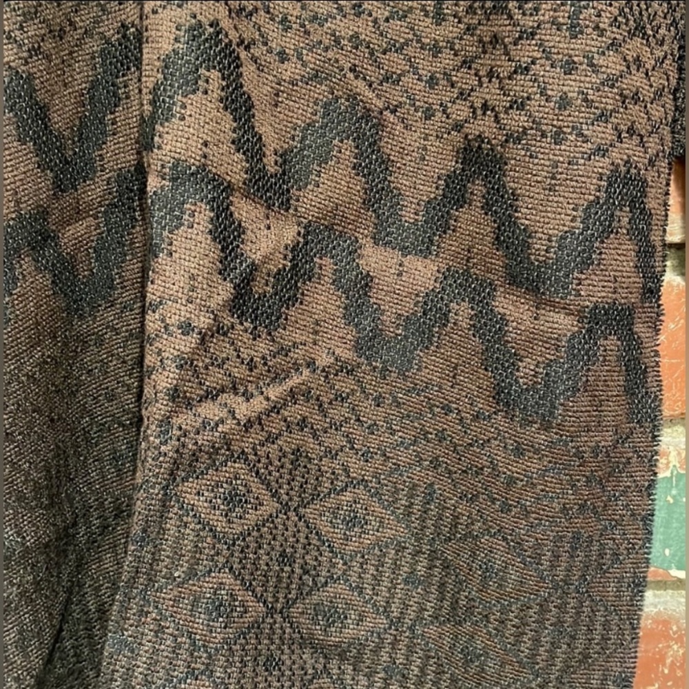 The Kooples Wool Scarf. In Excellent Condition. - Picture 4 of 4